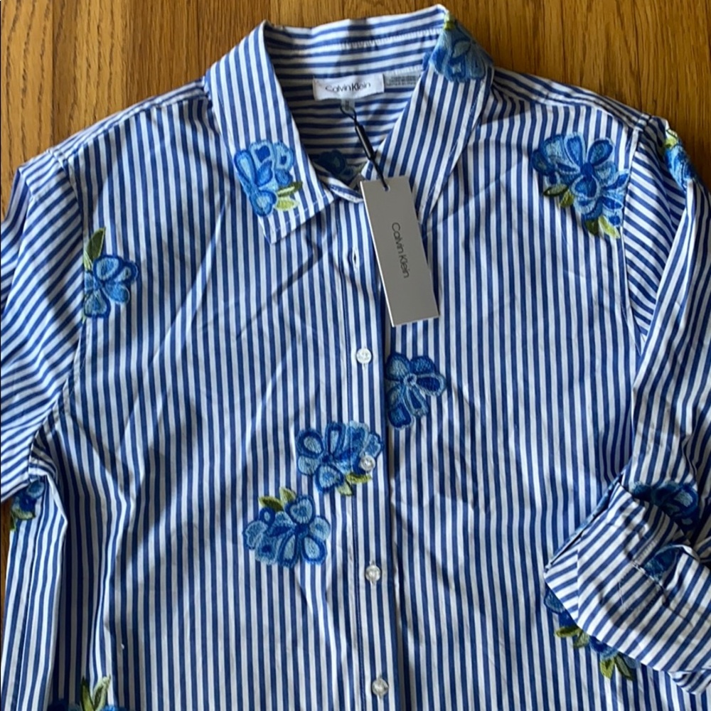 Calvin Klein button down shirt. - Picture 2 of 5